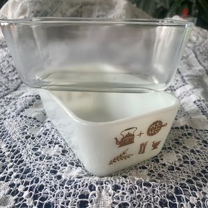 Set of 2 Vintage small Pyrex glass loaf pans